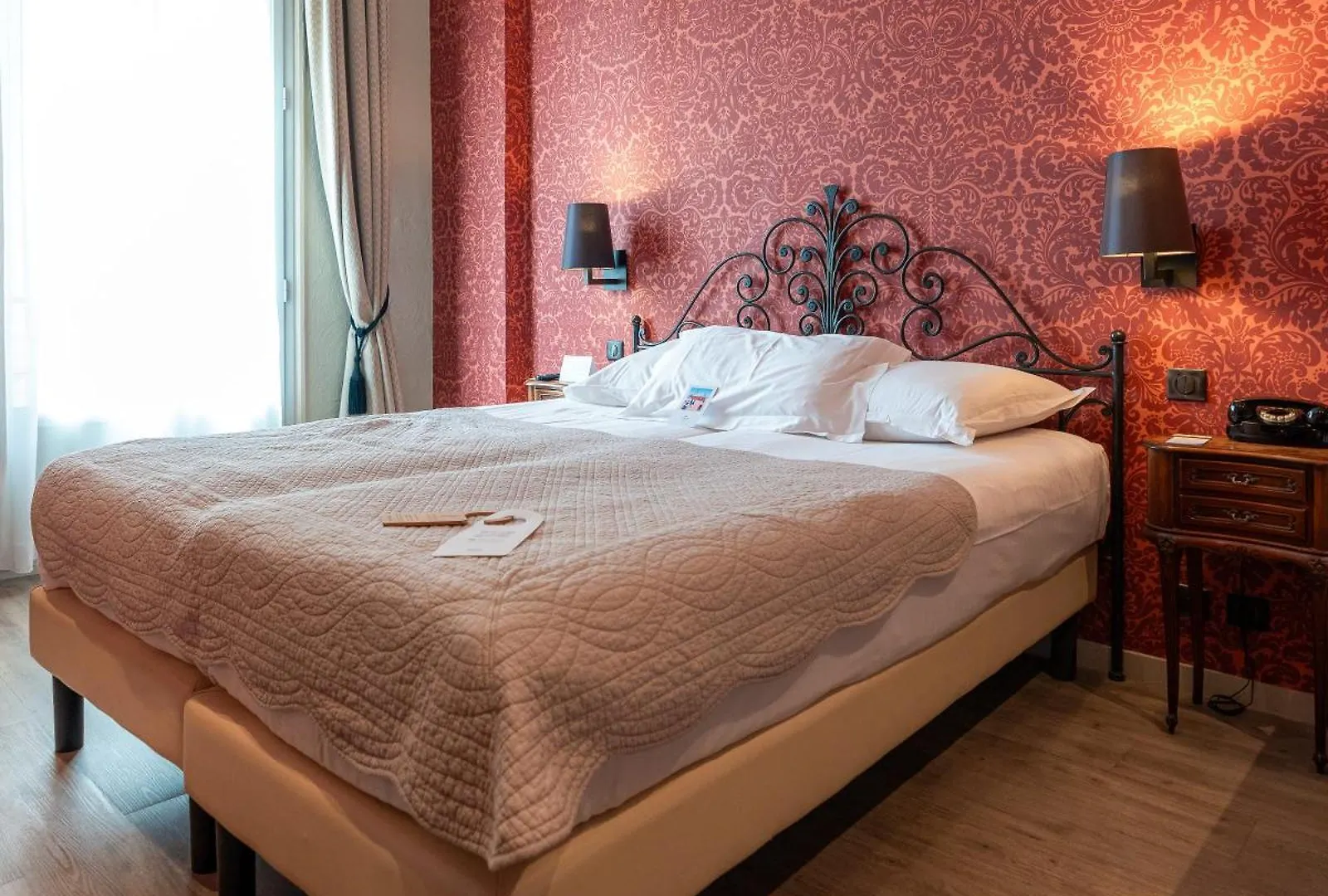 Hotel Le Grimaldi By Happyculture Nice