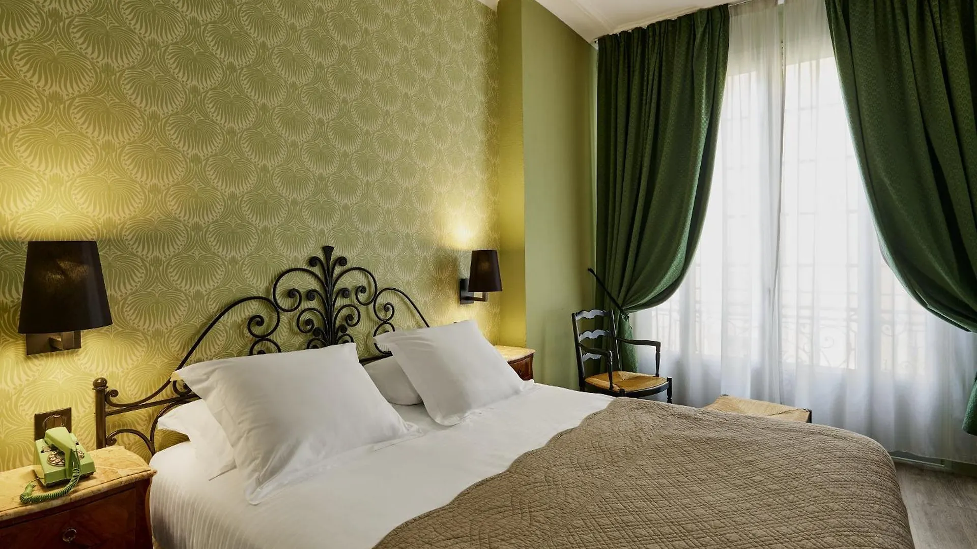 Hotel Le Grimaldi By Happyculture Nice 4*,