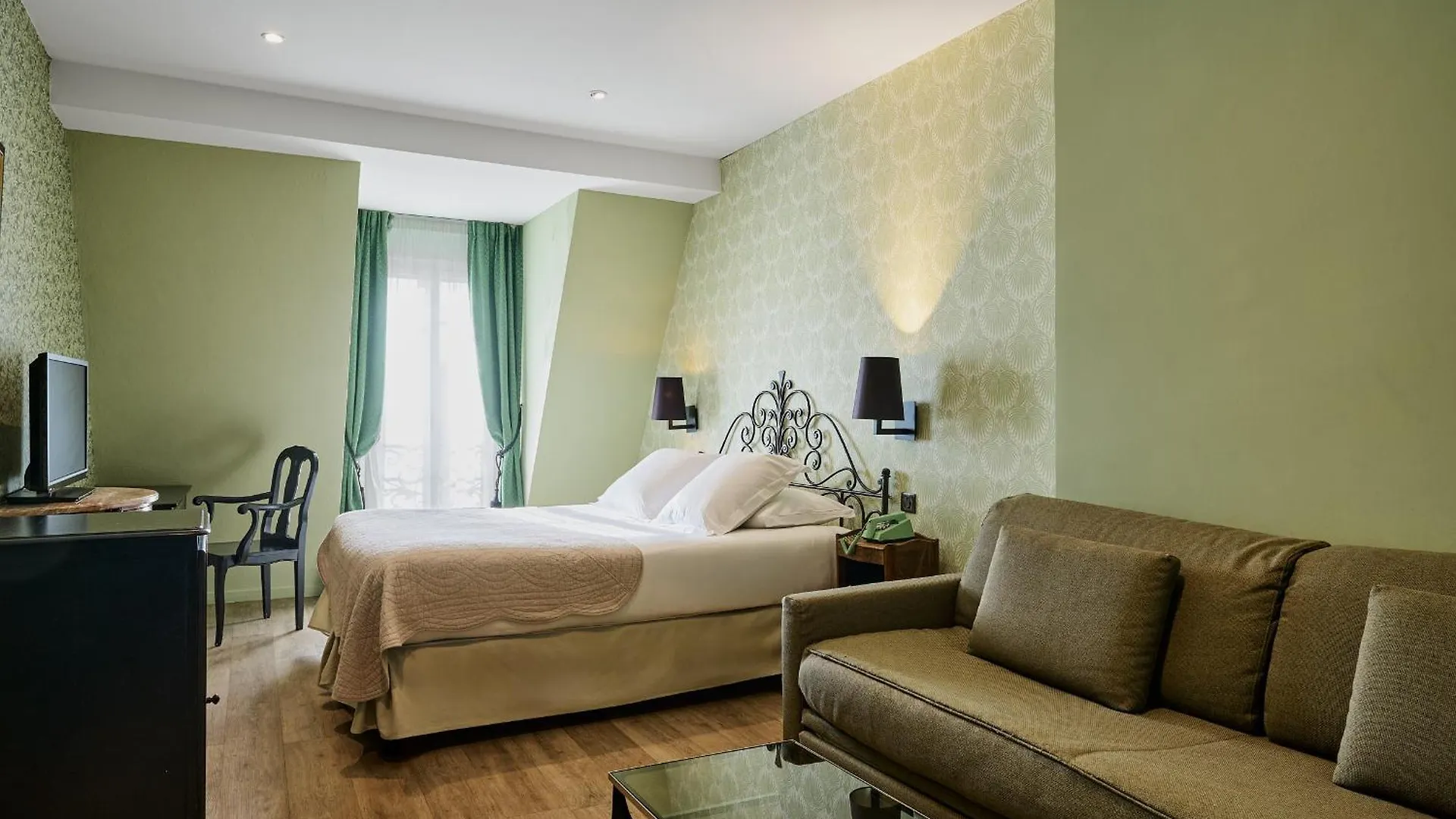 Hotel Le Grimaldi By Happyculture Nice 4*,