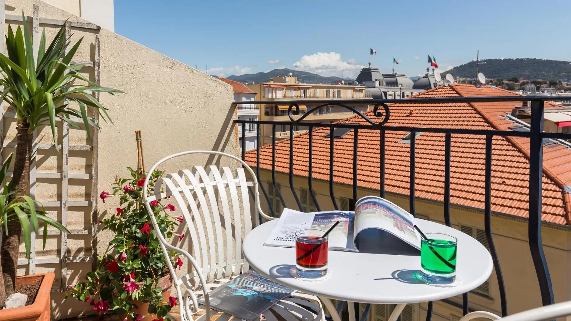 Hotel Le Grimaldi By Happyculture Nice