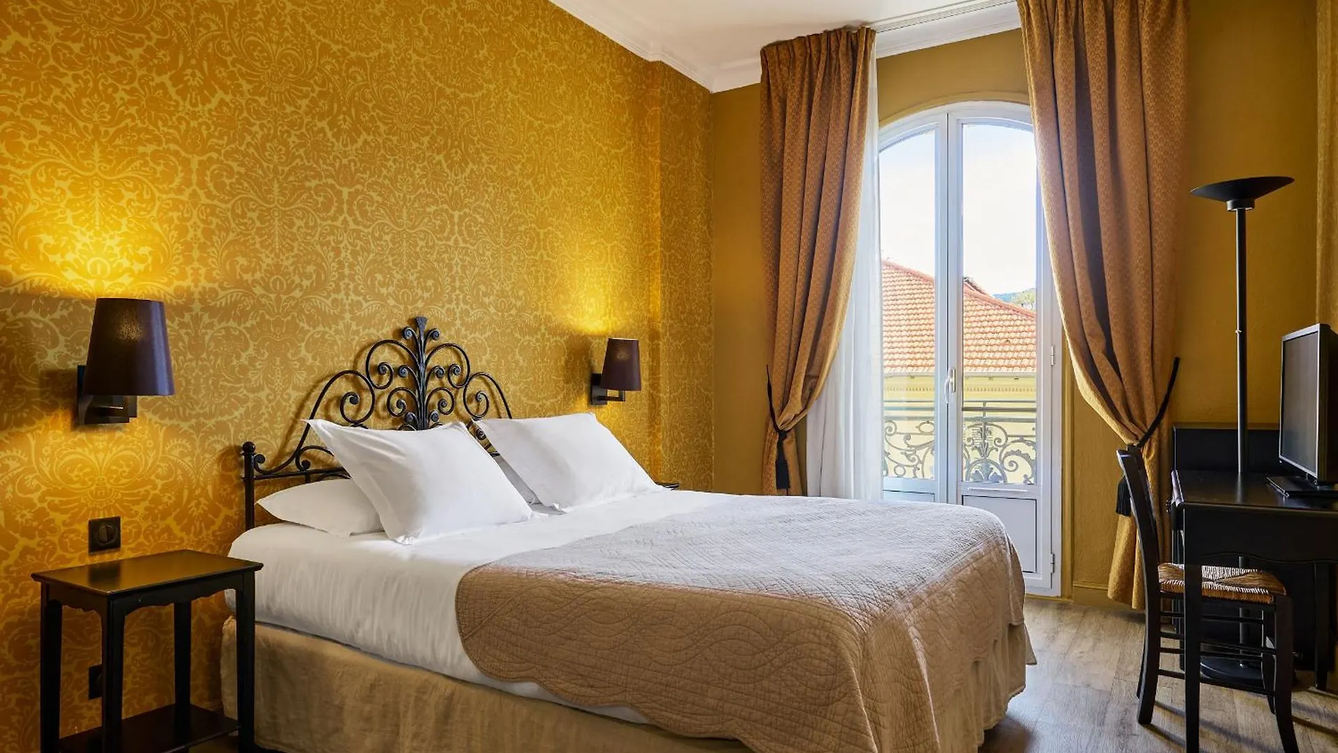 Hotel Le Grimaldi By Happyculture Nicea